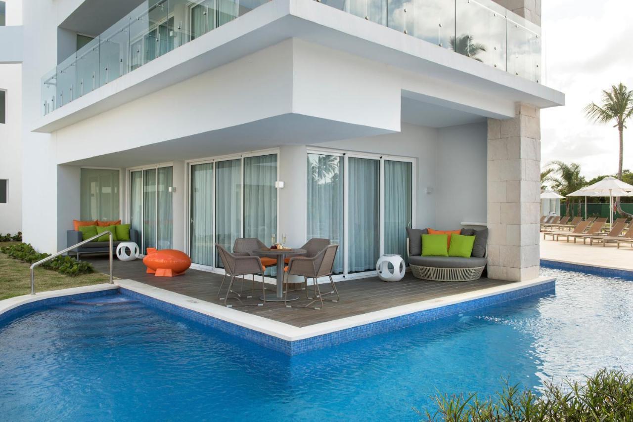 Nickelodeon Hotels & Resorts Πούντα Κάνα Εξωτερικό φωτογραφία A swim-out suite at the Hard Rock Hotel in Cancun, Mexico